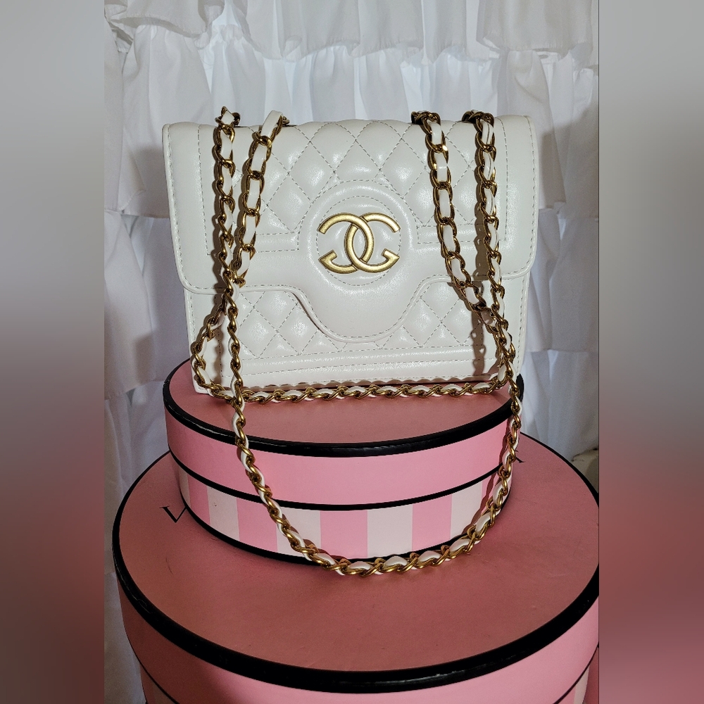 White Quilted Leather Chain Bag